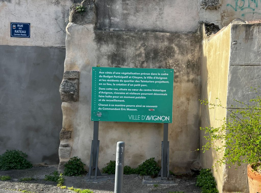 Plaque commémorative pour Eric Masson