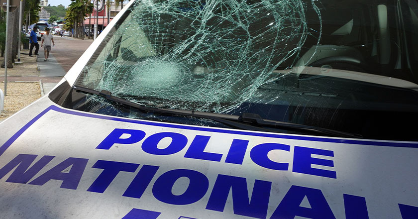 Nouvelle-Calédonie : Violences, épuisement et détermination, un policier sous le feu témoigne.